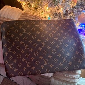Louis Vuitton Brown Monogram Etui Voyage GM / very good condition